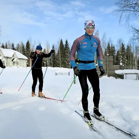 Kuuksenkaari Lägenhet *